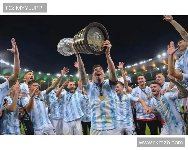 原阿根廷足球明星的辉煌历程与对足球的深远影响