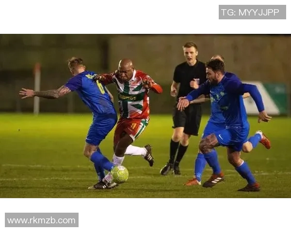 足球明星吃西红柿的背后故事揭秘与健康饮食的关系分析